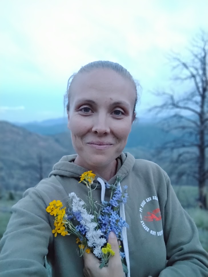 Jenn with Mountain Bouquet